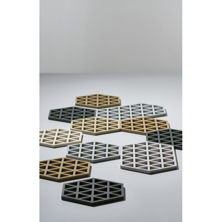 Zone Denmark Σουπλά Σιλικόνης για Ζεστά Σκεύη 16x14 εκ. - Hexagon Olive Green
